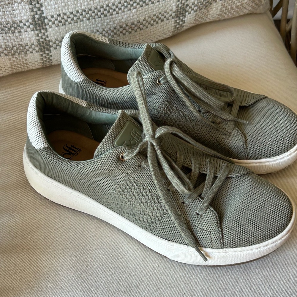 Sofft Womens Waylyn Sneakers light green/olive Casual Size 11